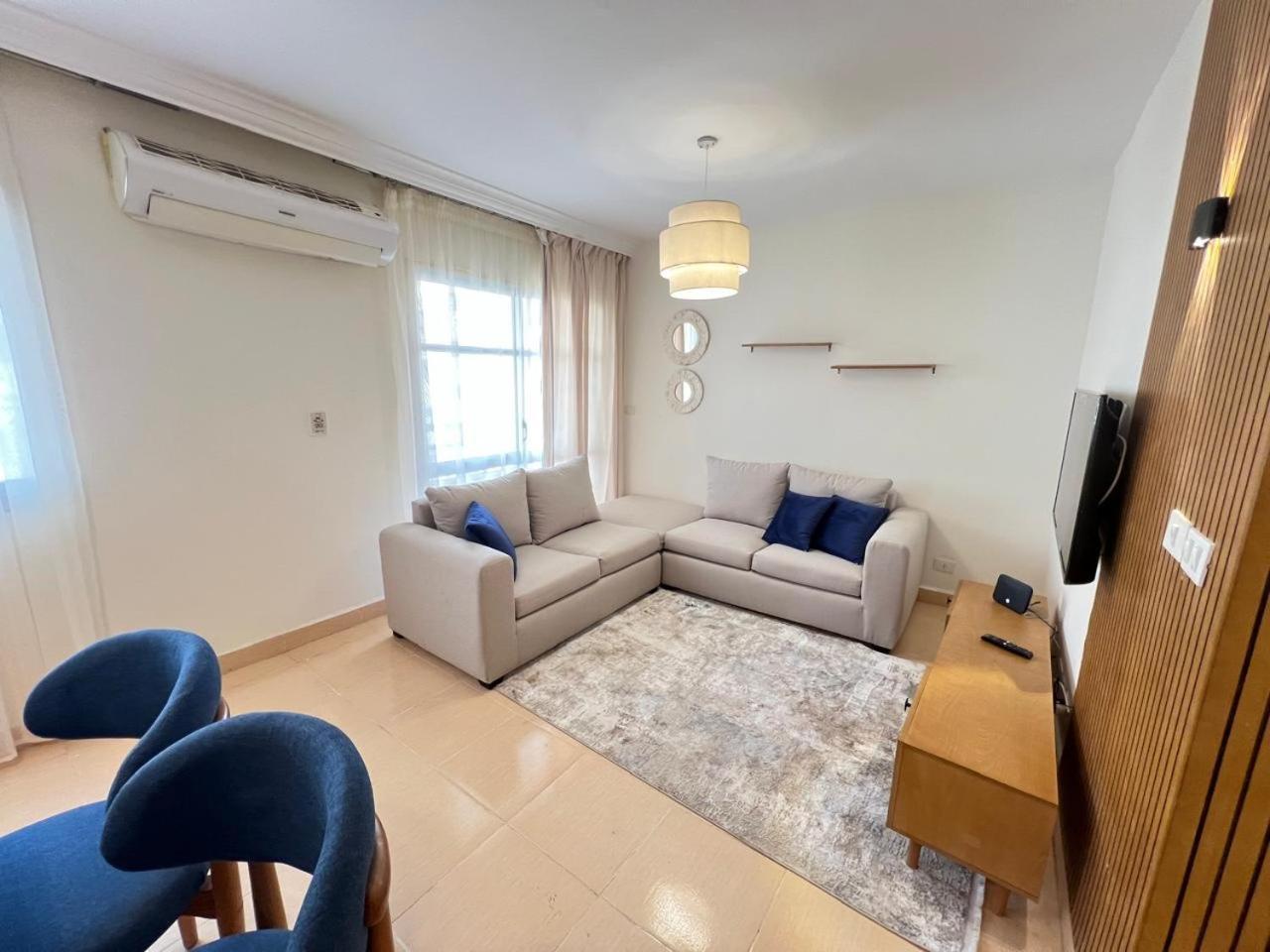 Sisters, Elite Apartment, Madinaty B6