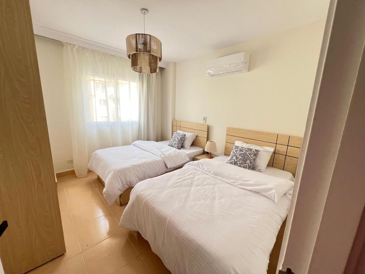Sisters, Elite Apartment, Madinaty B6 Apartment Cairo